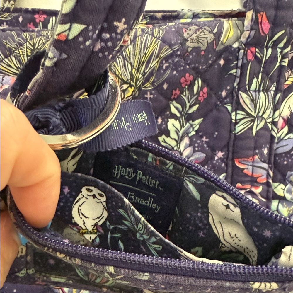 Vera Bradley Harry Potter Forbidden Forest Floral Quilted Tote/ID holder - Picture 7 of 13